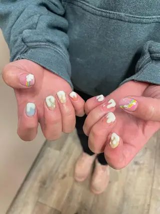 ネイル はばすみれ🎀ﾈｲﾙ 光ﾌｪｲｼｬﾙ ﾍｱのネイルデザイン