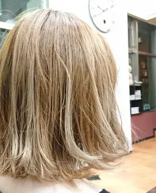 カラー 鶴田 連のヘアスタイル