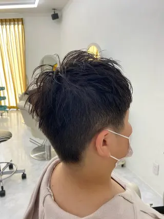 ショート カラー 中川 茜里のヘアスタイル