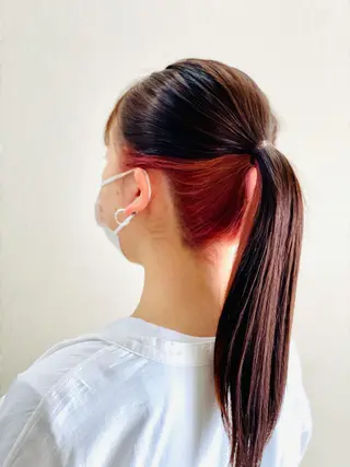 ミディアム カラー 岡本 沙帆のヘアスタイル