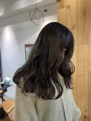 セミロング 盛れる透明感カラー・ momokaのヘアスタイル