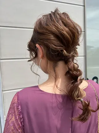 ロング ヘアアレンジ 石倉 真のヘアスタイル