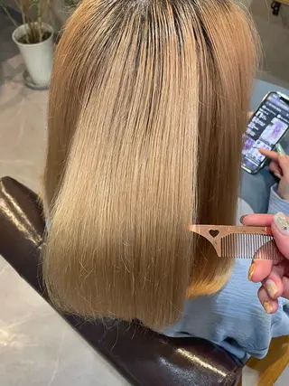 セミロング 近澤 佑香のヘアスタイル