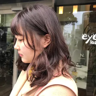 セミロング 壁谷  加保理のヘアスタイル