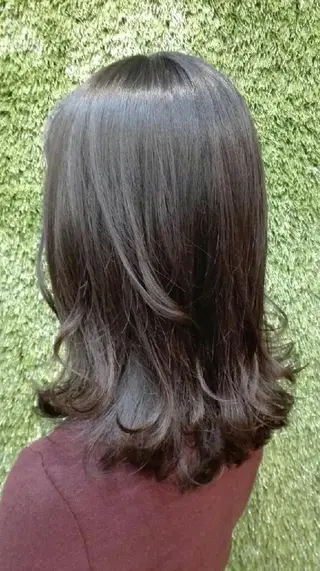 ミディアム カラー パーマ ヘアアレンジ メンズ キッズ ネイル マツエク・マツパ MEGUMI megumiのヘアスタイル