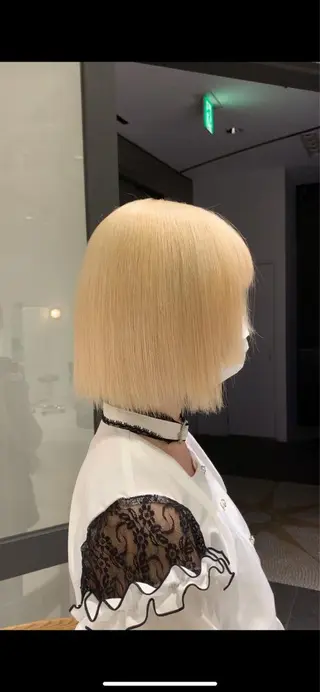 ミディアム カラー れい🫧 ハイトーン特化のヘアスタイル