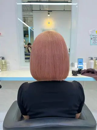 ショート カラー ブリーチカラー 🩵MIZUKIのヘアスタイル