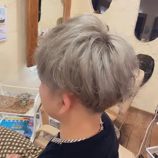 ショート カラー 大鹿 数馬のヘアスタイル