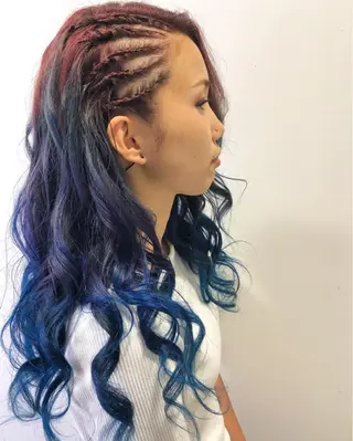 ロング アートディレクター ワダヒサノリのヘアスタイル