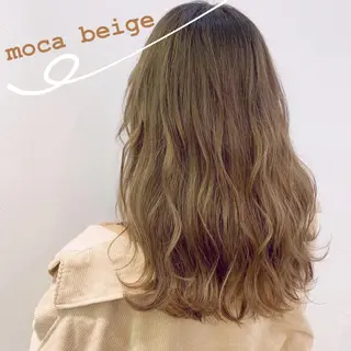 ロング カラー 渡邊 唯のヘアスタイル