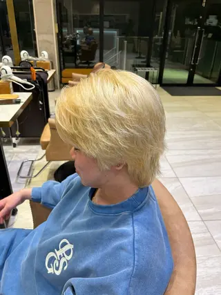 カラー ボブ／レイヤーモデル 募集中🫧ゆい🌼のヘアスタイル