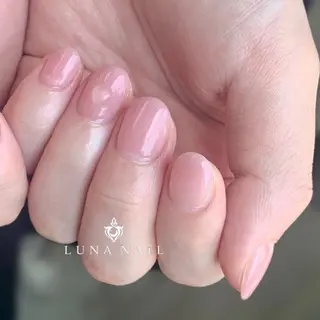 ネイル アトリエ　ミモザ所属・いまむら あかりのネイルデザイン