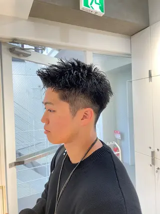 ショート パーマ ヘアアレンジ メンズ 艶髪✨寒色カラー✨ 翁長孝輔のヘアスタイル
