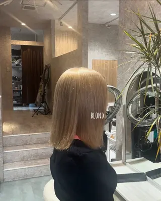 ミディアム カラー 🫟Blanco🫟 Color&Careのヘアスタイル