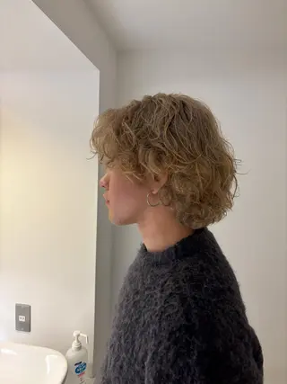 ショート ハイトーン/ ハイライト真柚🍨のヘアスタイル