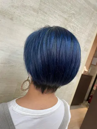 ショート カラー Shiho 🦋 /透明感カラーのヘアスタイル