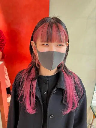 セミロング カラー tokute Takahashiのヘアスタイル