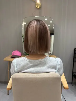 ミディアム 吉田 絢音のヘアスタイル
