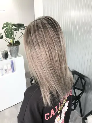 ミディアム カラー LOOP hairのヘアスタイル