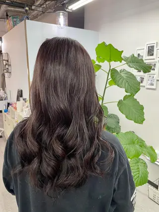 カラー オノ アカネのヘアスタイル