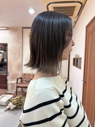 石井 麻鈴のヘアスタイル