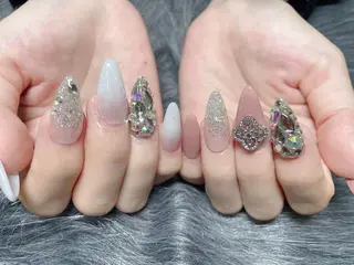 ミディアム ネイル 《LB》ラブリエ Nail&eyeのマツエク・マツパデザイン