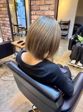 カラー よぐち けいりんのヘアスタイル