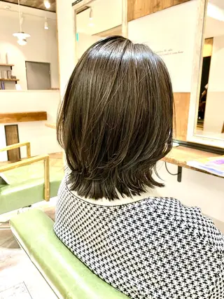 ミディアム カラー rinrin 天文館のヘアスタイル