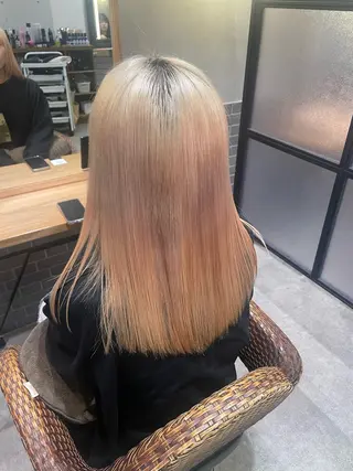 セミロング 暖色カラー🤎Red Neo meiのヘアスタイル