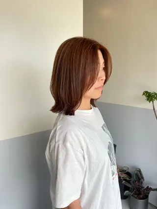 ミディアム 小久保 里紗のヘアスタイル