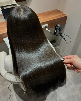 ロング 美髪ヘア 🤍erikaのヘアスタイル