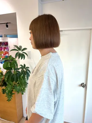ショート カラー 艶ベージュ/オリーブ カラー🫒airiのヘアスタイル