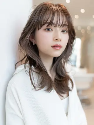 セミロング レイヤー似合わせ 透明感カラーりきやのヘアスタイル