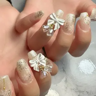 ネイル 新山 聖のネイルデザイン