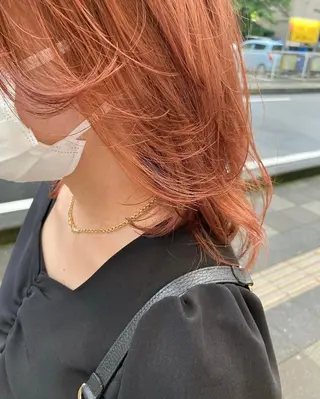 ミディアム 小林 朋花のヘアスタイル