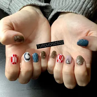 ネイル 個性派ネイルサロン 💅🏼ターコイズのネイルデザイン