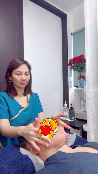 マッサージサロン AKIのネイルデザイン