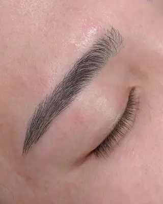 アイブロウ 無料モデル募集 🌷akari🌷の眉毛・アイブロウイメージ