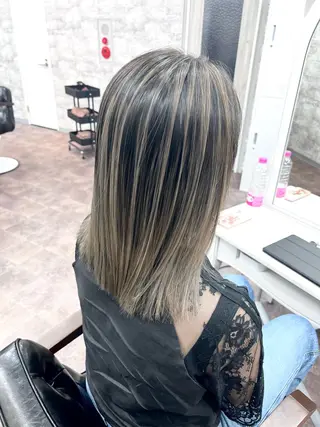 ミディアム 🌿本厚木代表 HIROKI🌿のヘアスタイル