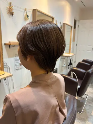ショート カラー RISE SWELL 江坂momoneのヘアスタイル