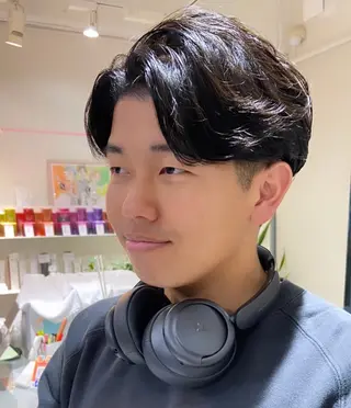 パーマ メンズ 浅野 匠のヘアスタイル
