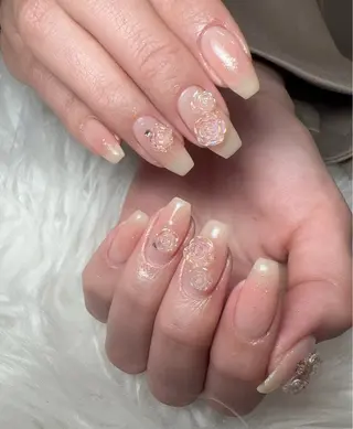 ネイル &ME ネイルサロンのネイルデザイン