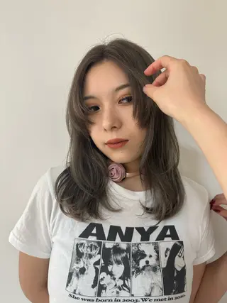 ミディアム カラー 竹中 彩音のヘアスタイル