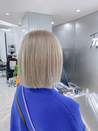 ミディアム カラー パーマ ヘアアレンジ メンズ キッズ ネイル マツエク・マツパ アイブロウ ウルフ&レイヤー特化 まとまる美髪矯正のヘアスタイル