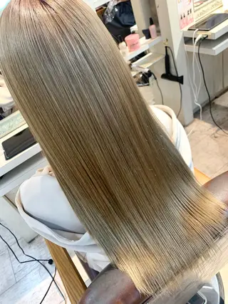 ロング ✨ハイトーン✨艶髪 ✨髪質改善✨和田のヘアスタイル