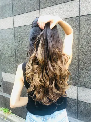ロング カラー 韓国カラー/エクステ carryのヘアスタイル