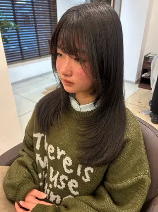 ロング 🤍レイヤーツヤカラ ーAkane🇰🇷のヘアスタイル