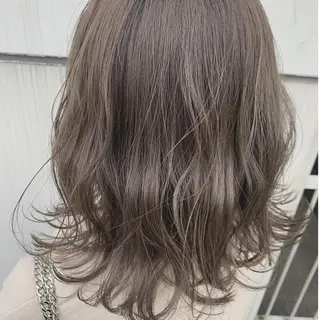セミロング カラー 髪質改善、癖毛直し 縮毛矯正が得意のヘアスタイル