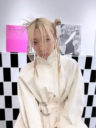 セミロング カラー ヘアアレンジ TAKUMAブリーチ /切りっぱなし🪽のヘアスタイル