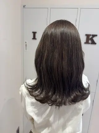 ミディアム カラー 河添 麗菜のヘアスタイル
